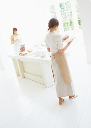 鶏素揚げ・肴・釜めし かまどか 秋葉原店の魅力と詳細情報